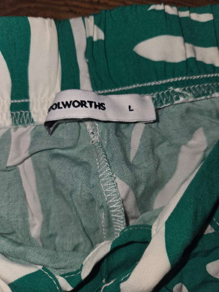 2 Piece Woolworths T-Shirt and Pants - Size L