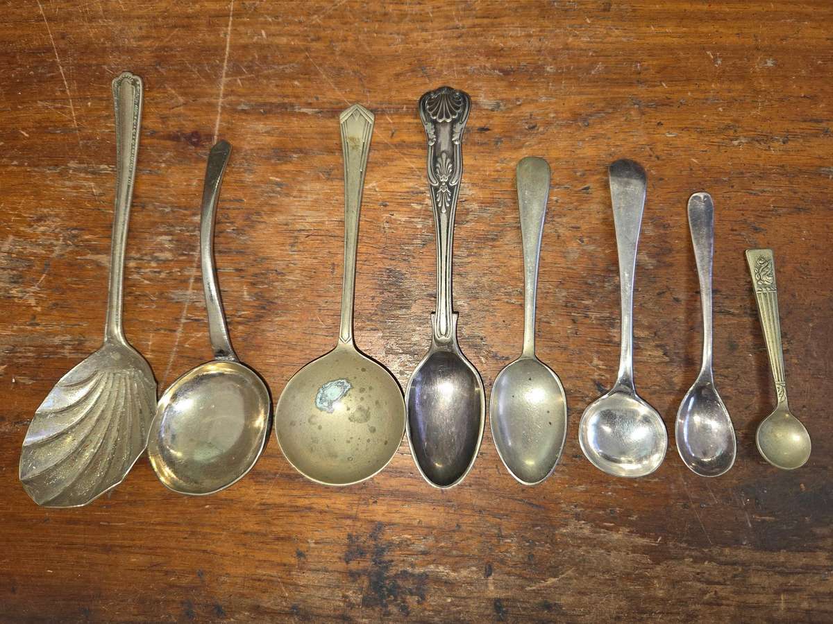 8 x Vintage EPNS Spoons - various sizes - All stamped
