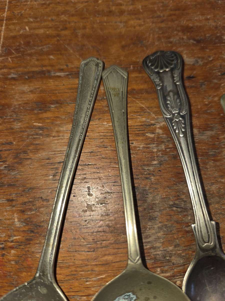 8 x Vintage EPNS Spoons - various sizes - All stamped