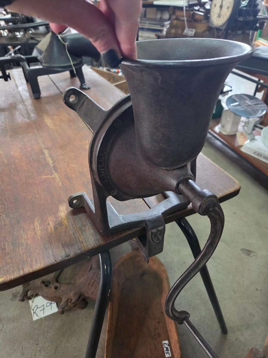 Large Antique Cast Iron No.4 Coffee Grinder