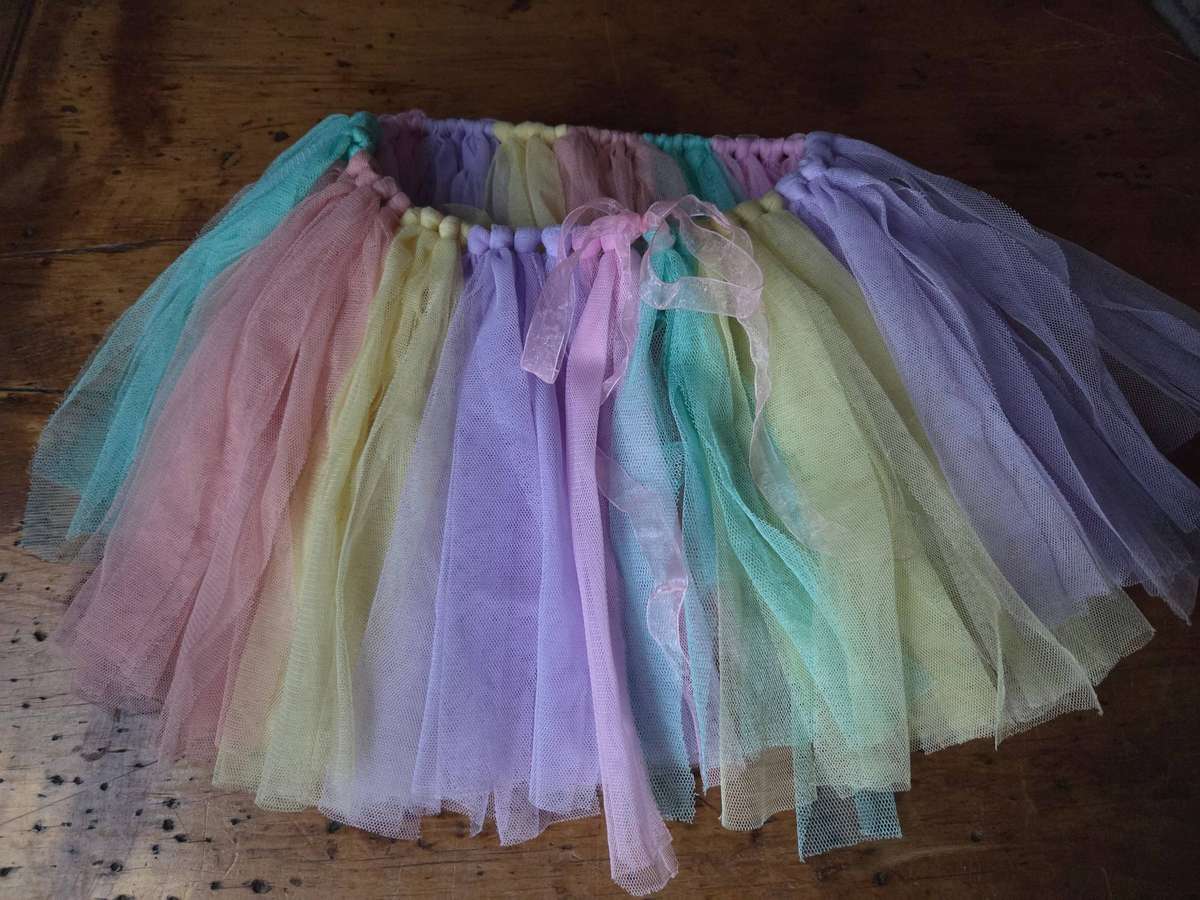 Beautiful colourful tulle skirt - Age 1-3