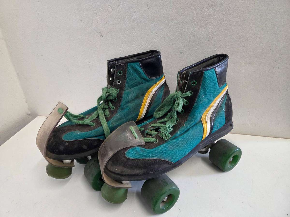 Vintage Retro Jokari Roller skates - Size 6 - Great find!!