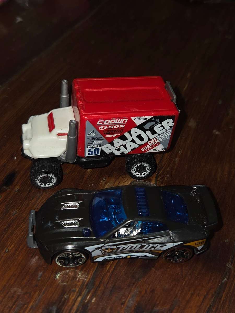 2 x Toy Cars - Metal