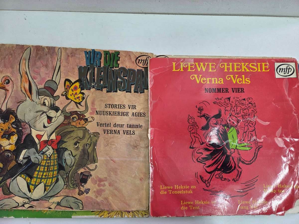 6 x Vintage Children LP's incl, Liewe Heksie, Jakkals en Wolfstories, Vir die Kleinspan, etc.