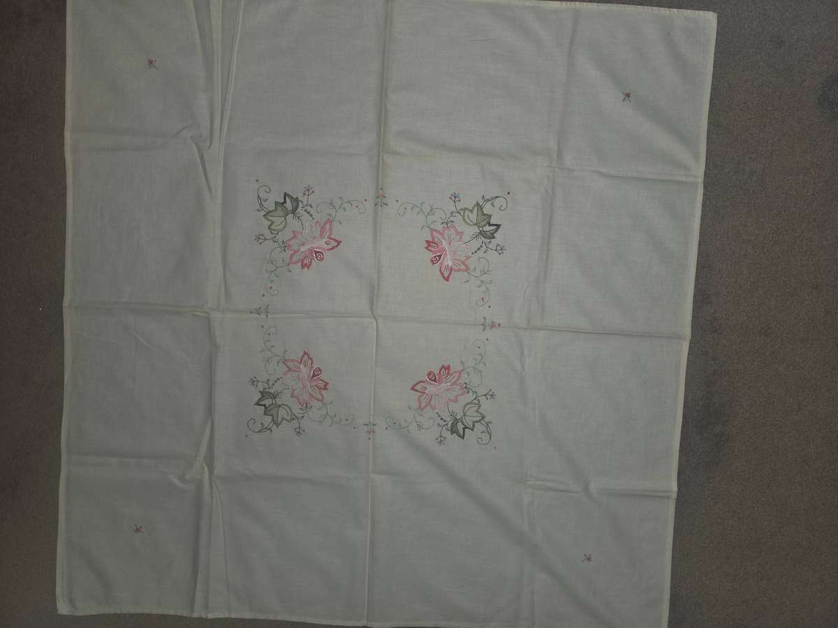 Beautiful Vintage Embroidered Tablecloth - Size - 85cm x 85cm
