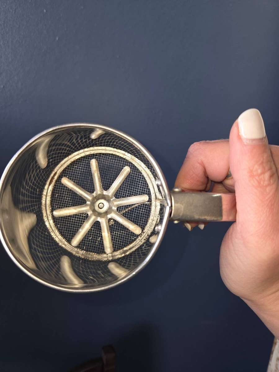 Flour Sifter - Kitchen Utensil - Perfect working condition