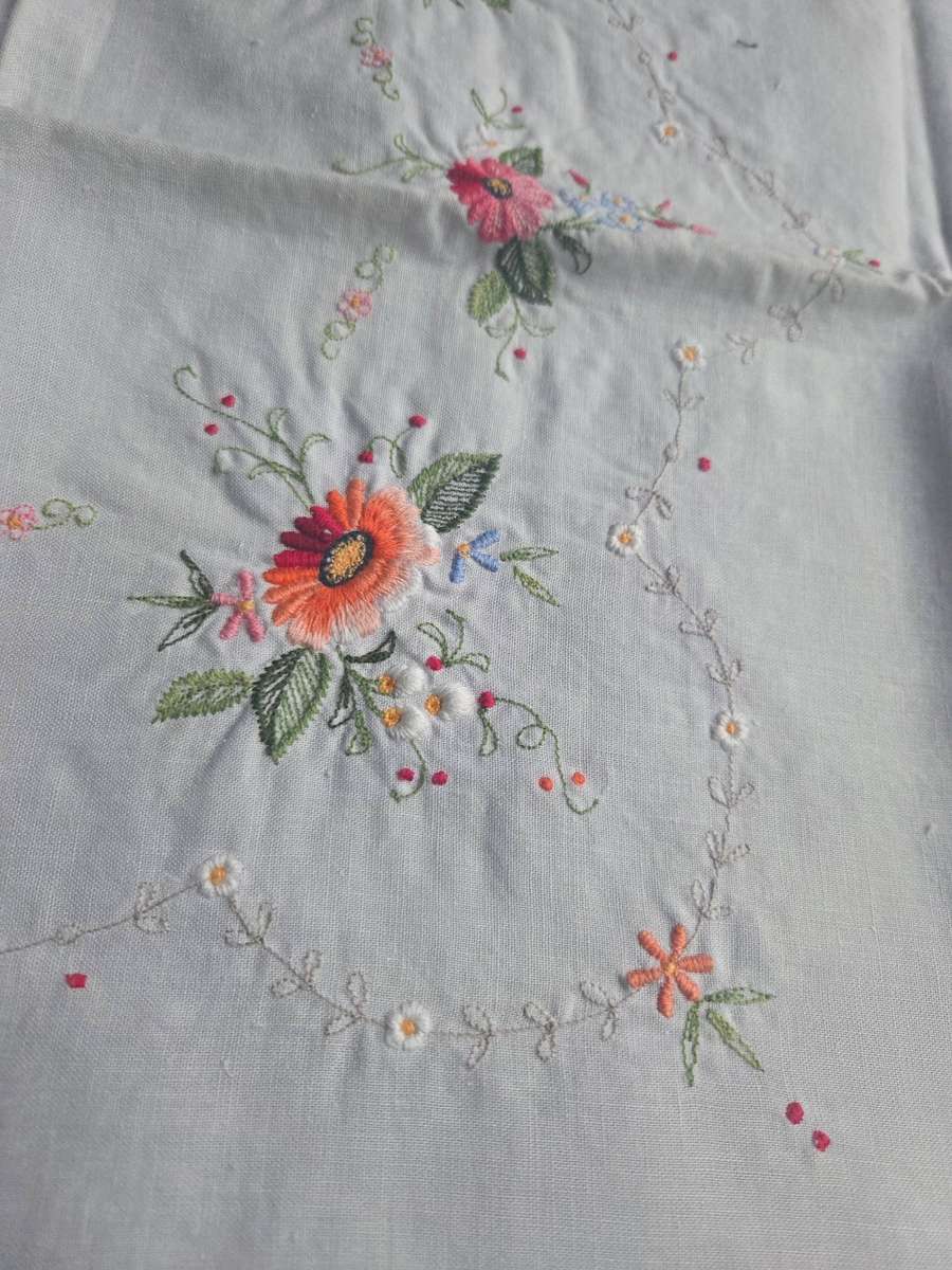 Beautiful Vintage Embroidered Tablecloth with floral detail Size 85cm x 85cm