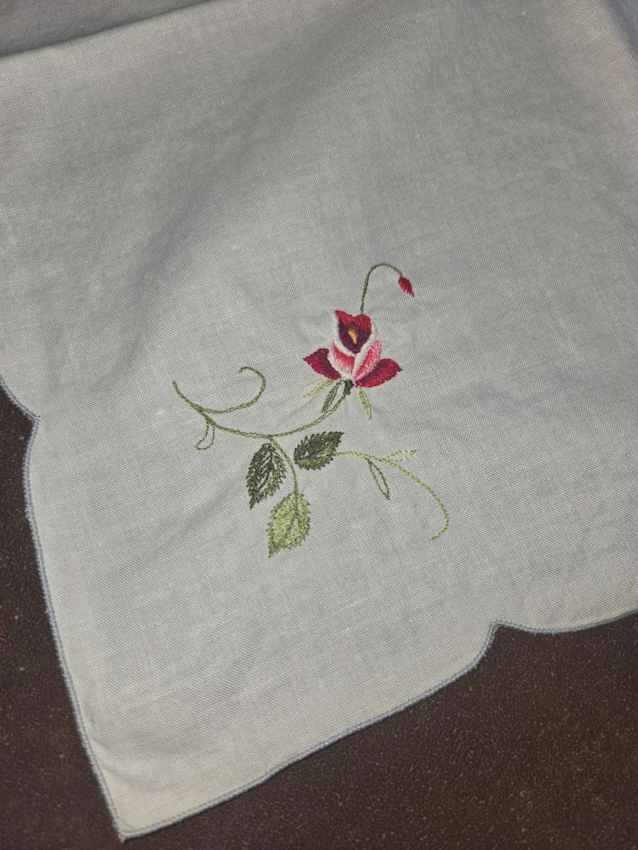 Beautiful Vintage Embroidered Tablecloth with floral detail Size 85cm x 85cm