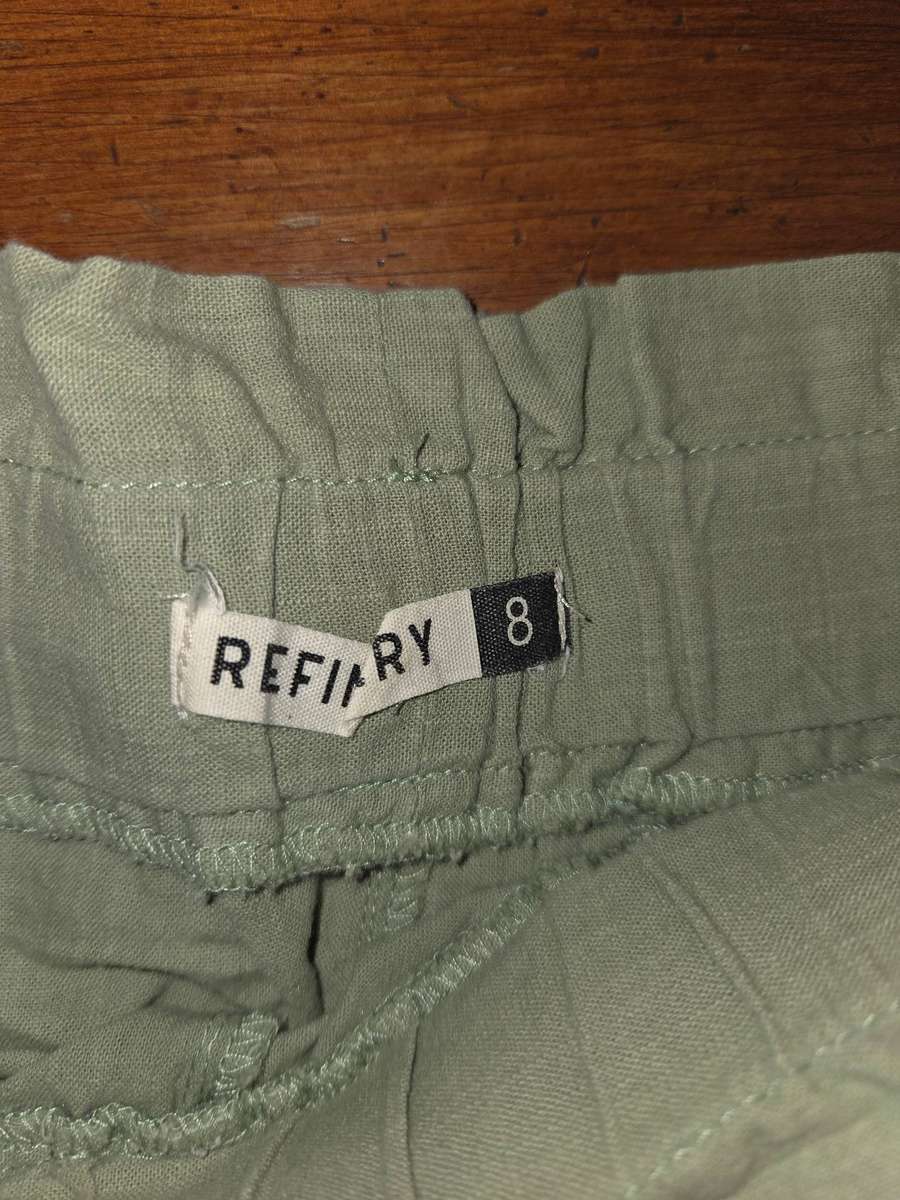 Refinery shorts - Size 8