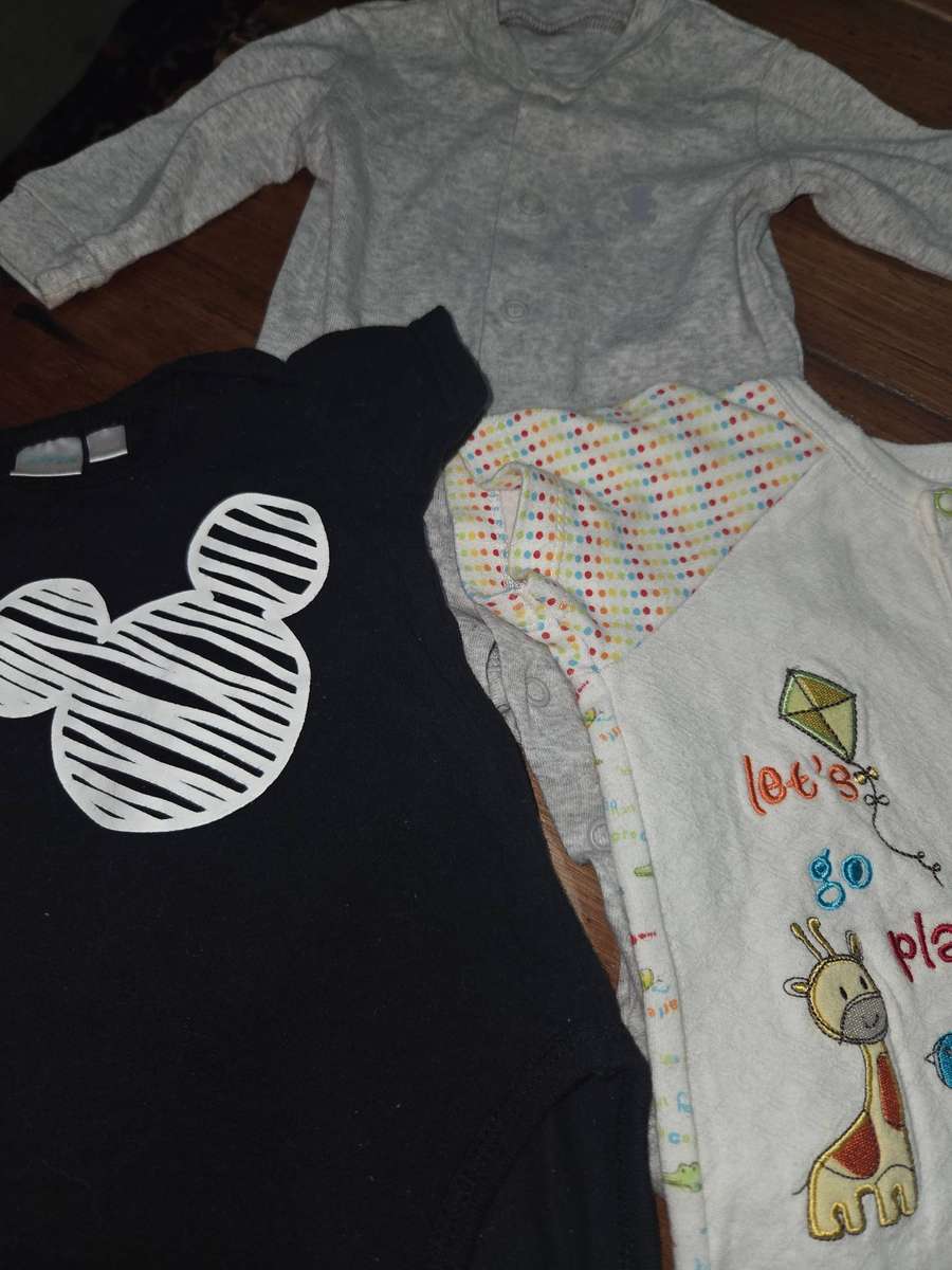 6 x Baby Boy Clothes - New Born up to 3 months