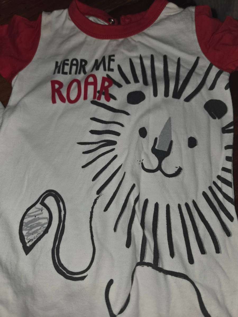 6 x Baby Boy Clothes - New Born up to 3 months