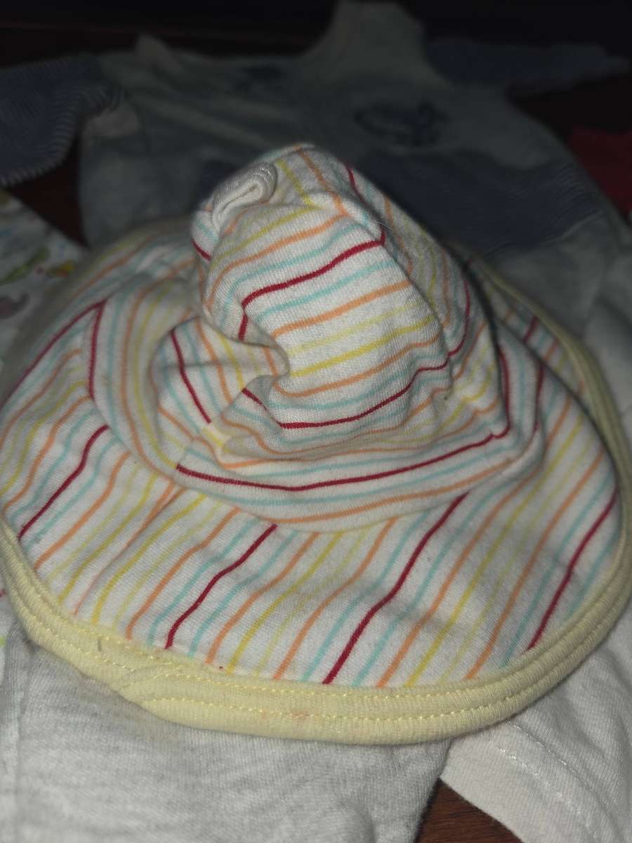 6 x Baby Boy Clothes - New Born up to 3 months