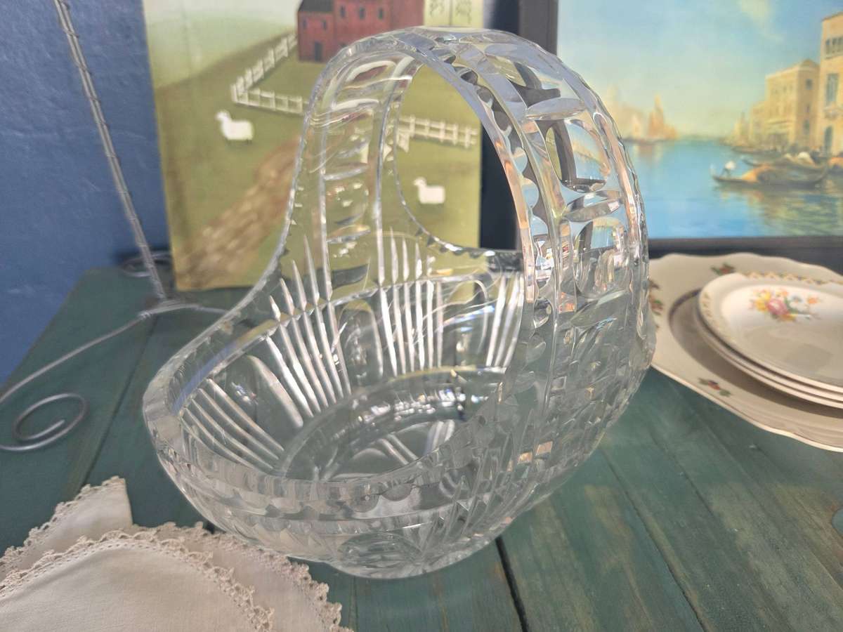 Beautiful Large heavy cut glass basket
