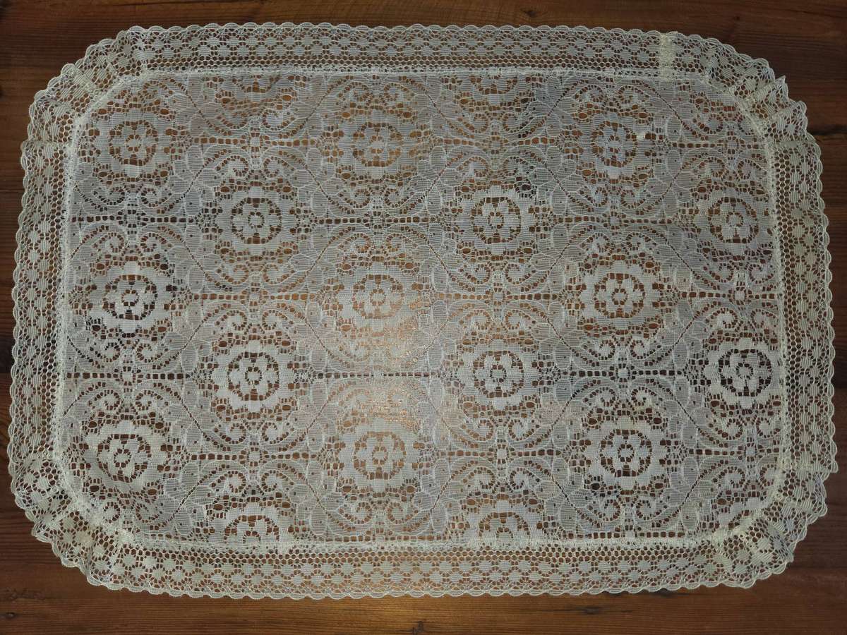 Beautiful Lace Tea tray cloth