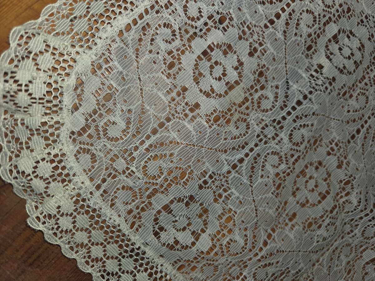 Beautiful Lace Tea tray cloth