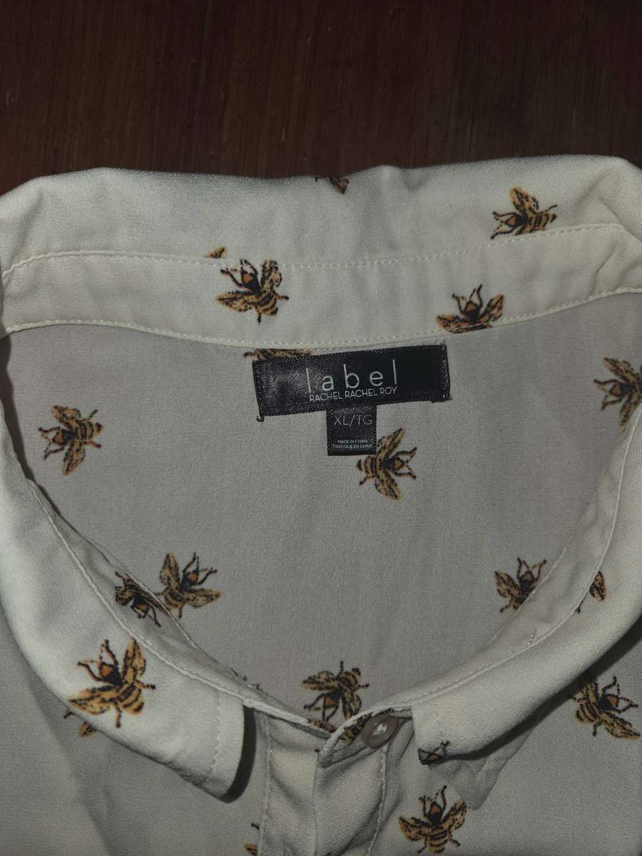 Rachel Roy Shirt with bee detail - Size XL