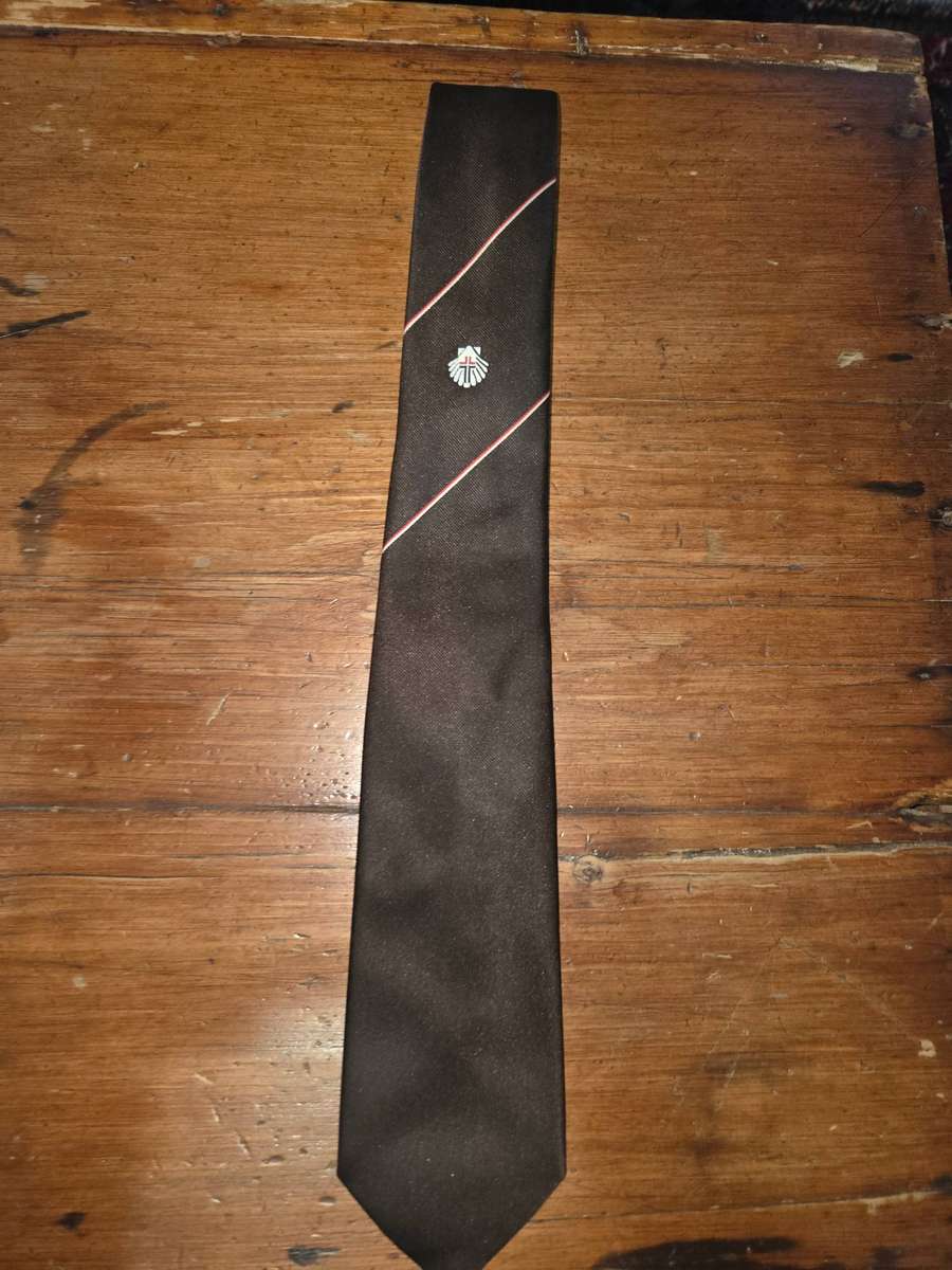 Collectible tie with Badge - Brown