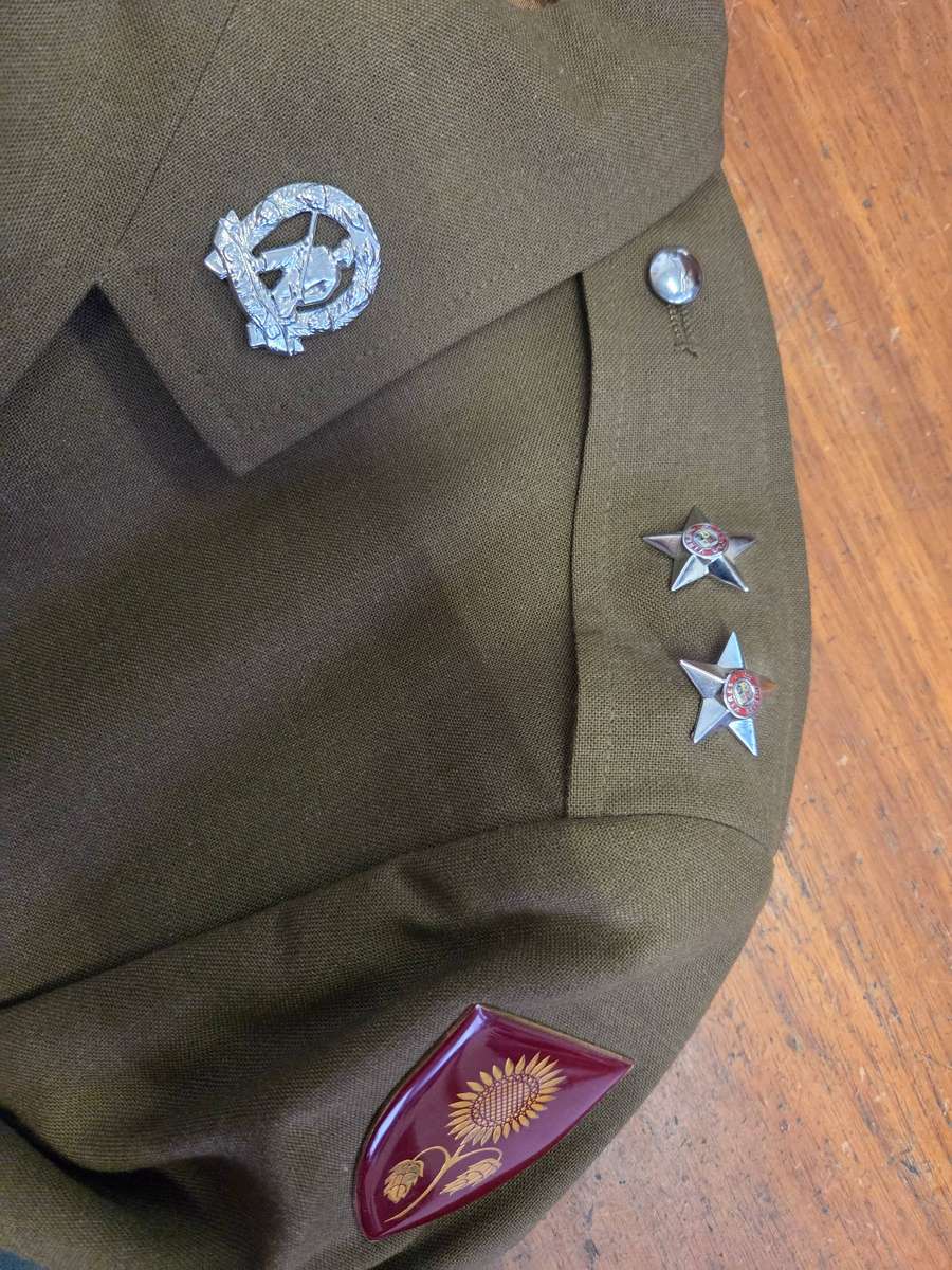 Vintage SANDF Infantry Step Out Jacket - 1977 - With badges - See pictures