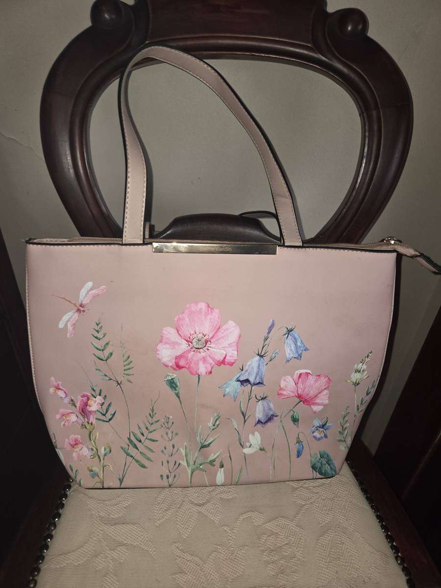 Large Pierre Cardin Handbag with floral detail - Beautiful and good quality