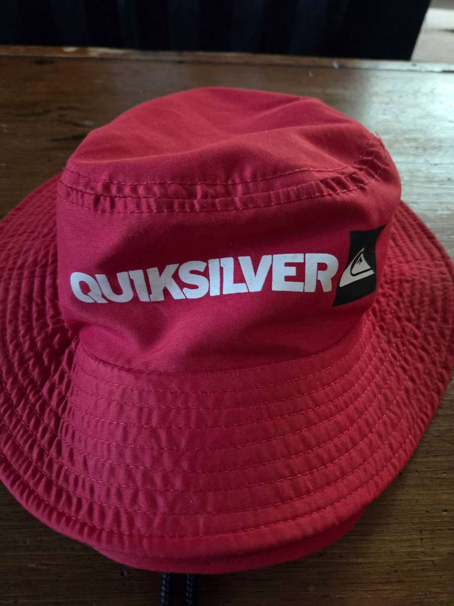 Quiksilver red sun hat