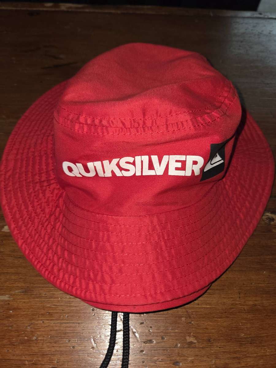 Quiksilver red sun hat