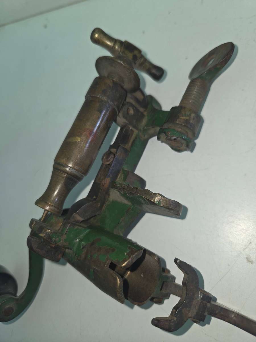 Antique shotgun shell reloader - Rare Find - Steel and Brass Shotgun reloader