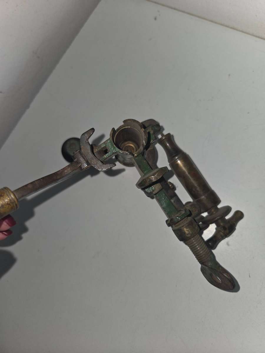 Antique shotgun shell reloader - Rare Find - Steel and Brass Shotgun reloader