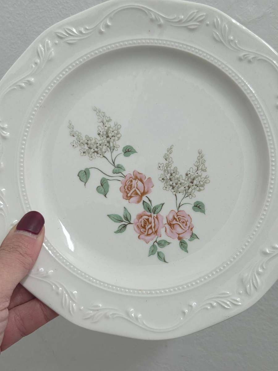2 x La Rochelle Fine China Cantata Side plates with rose detail Diameter - 19.5cm