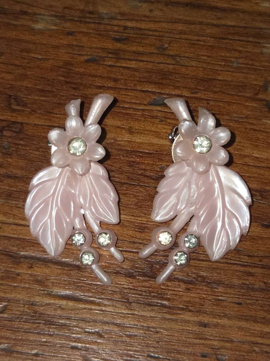 Vintage Dainty Pink Earrings