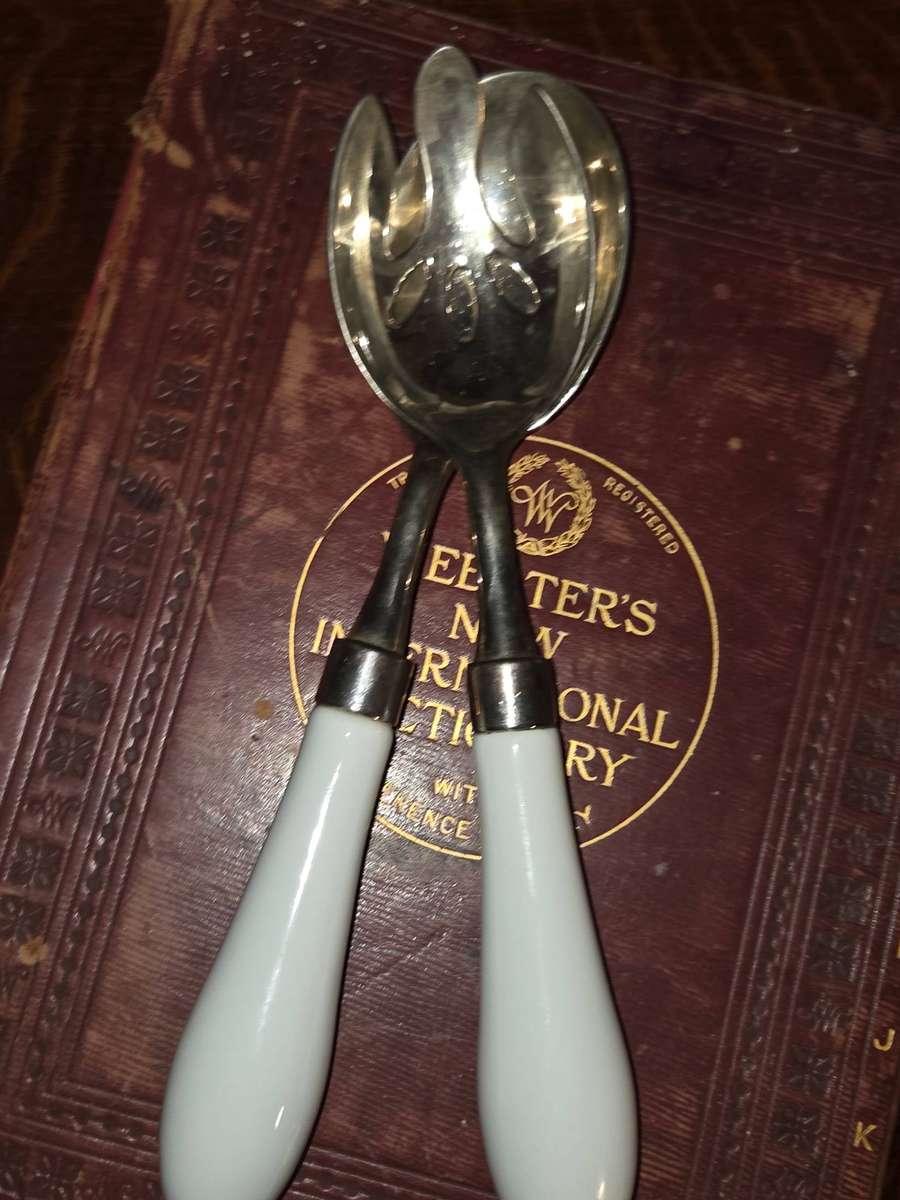 Set of Salad Servers