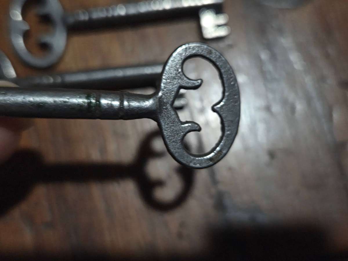 3 x Vintage Keys 5.5cm