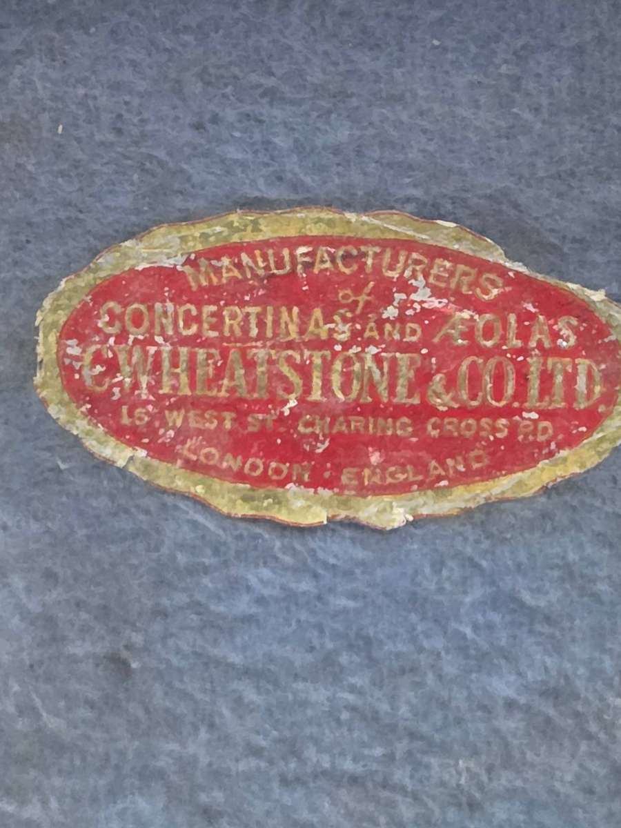 Vintage Concertina box - Made in England - Size - 20cm x 20cm x 18cm