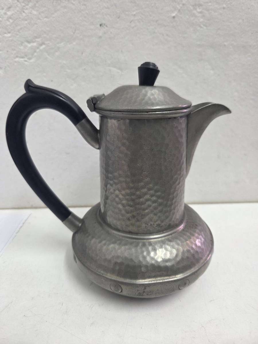 Vintage Art Deco style hammered pewter coffee pot with a black Bakelite handle - English Pewter