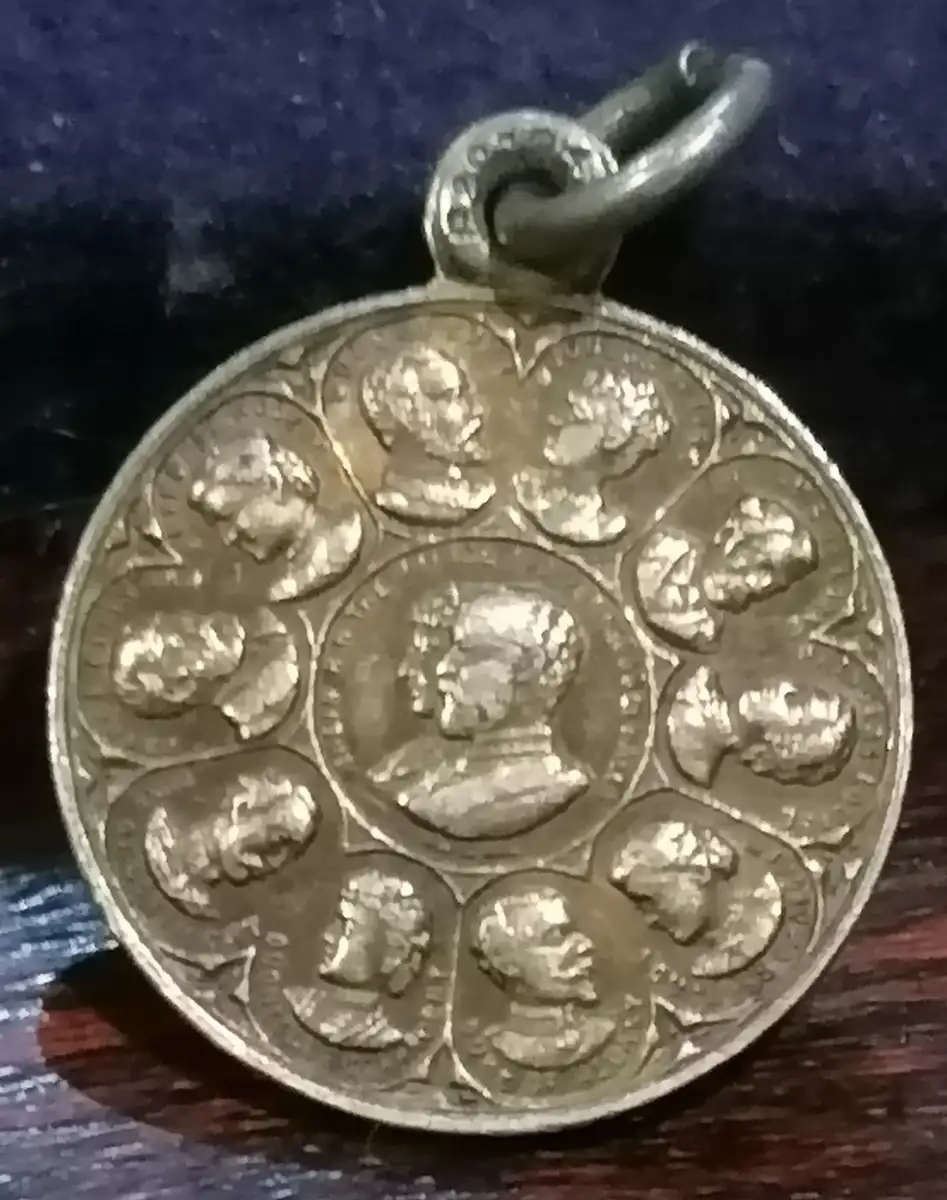 Sterling Silver 1894 Queen Victoria Royal Family Medallion Pendant (Very Rare) And other items