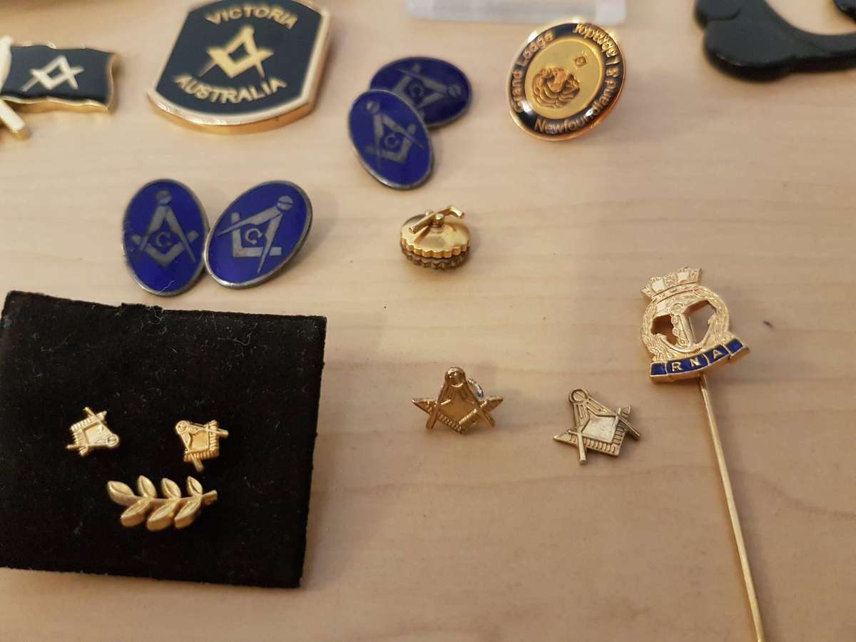 Masonic Regalia Incl Aprons, Gauntlets, Collars, Pins, Badges, Belt Buckle in 2 Leather Suitcases