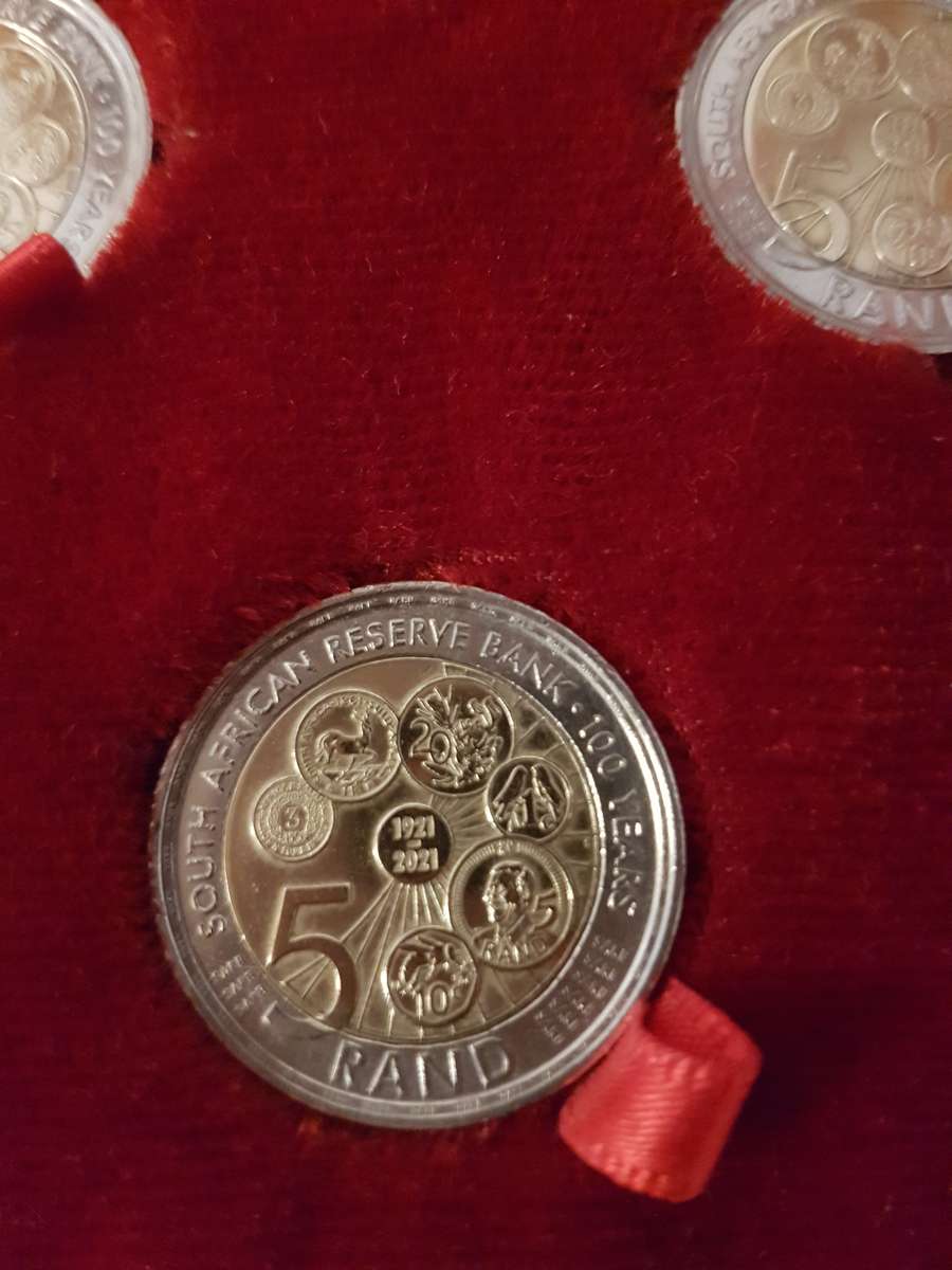 5 x SA Reserve Bank 100 year anniversary and Mandela 2008 R5 coins