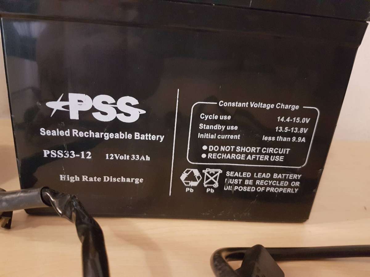 Electric Golf Trolley + 2 x Deep Cycle Batteries + Charger + Cables (Collection / Book Own Courier)