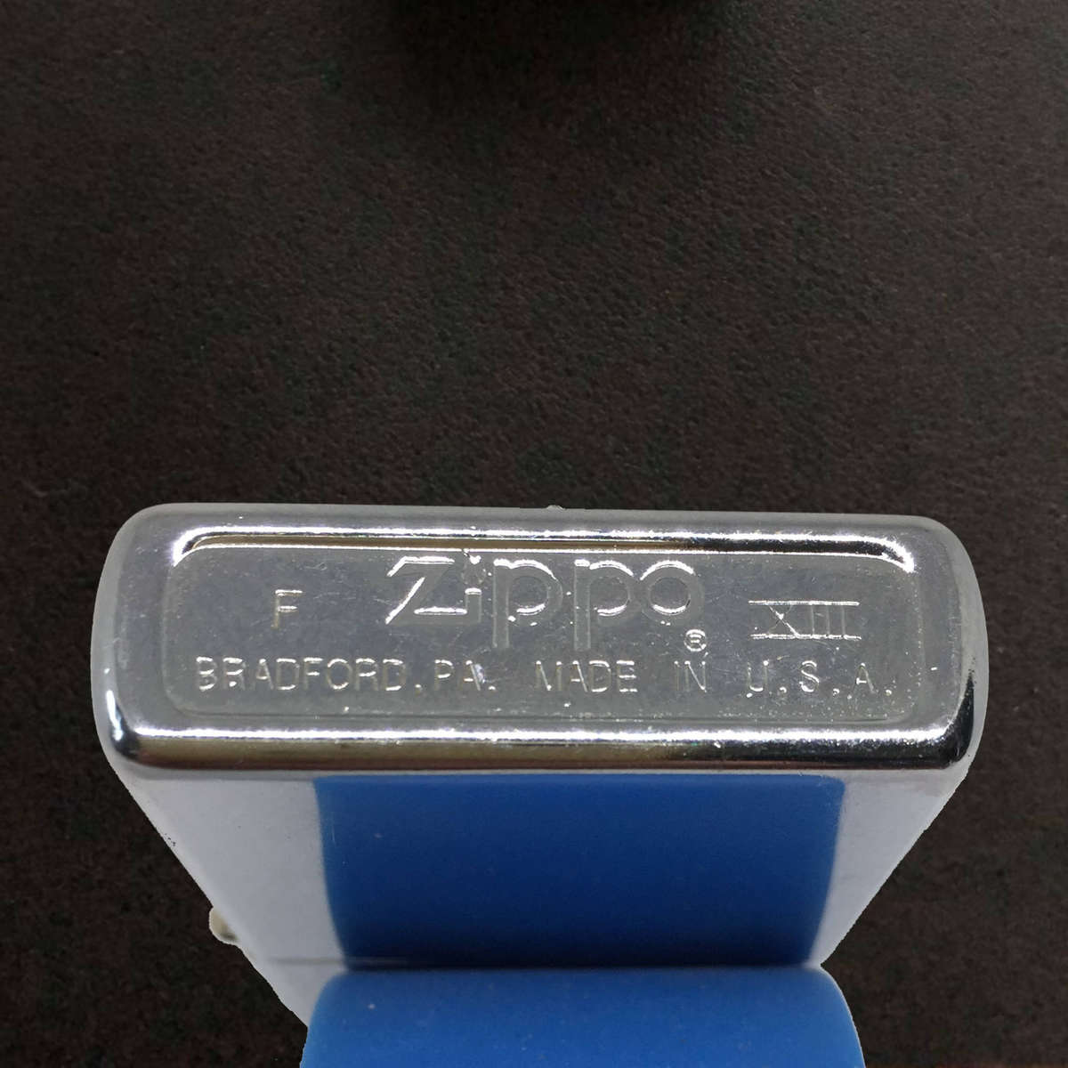 VINTAGE 1997 ZIPPO LIGHTER - SOUTH WESTERN ARROWHEAD EMBLEM & TURQUOISE STONE (WITH ORIGINAL TIN)