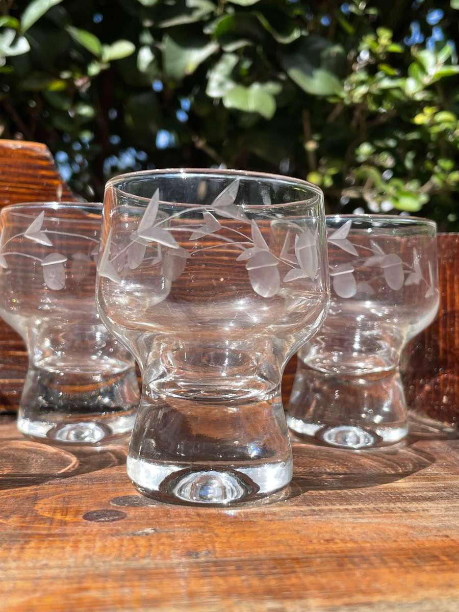 5x Crown Corning Regis Liqueur Shot Glasses