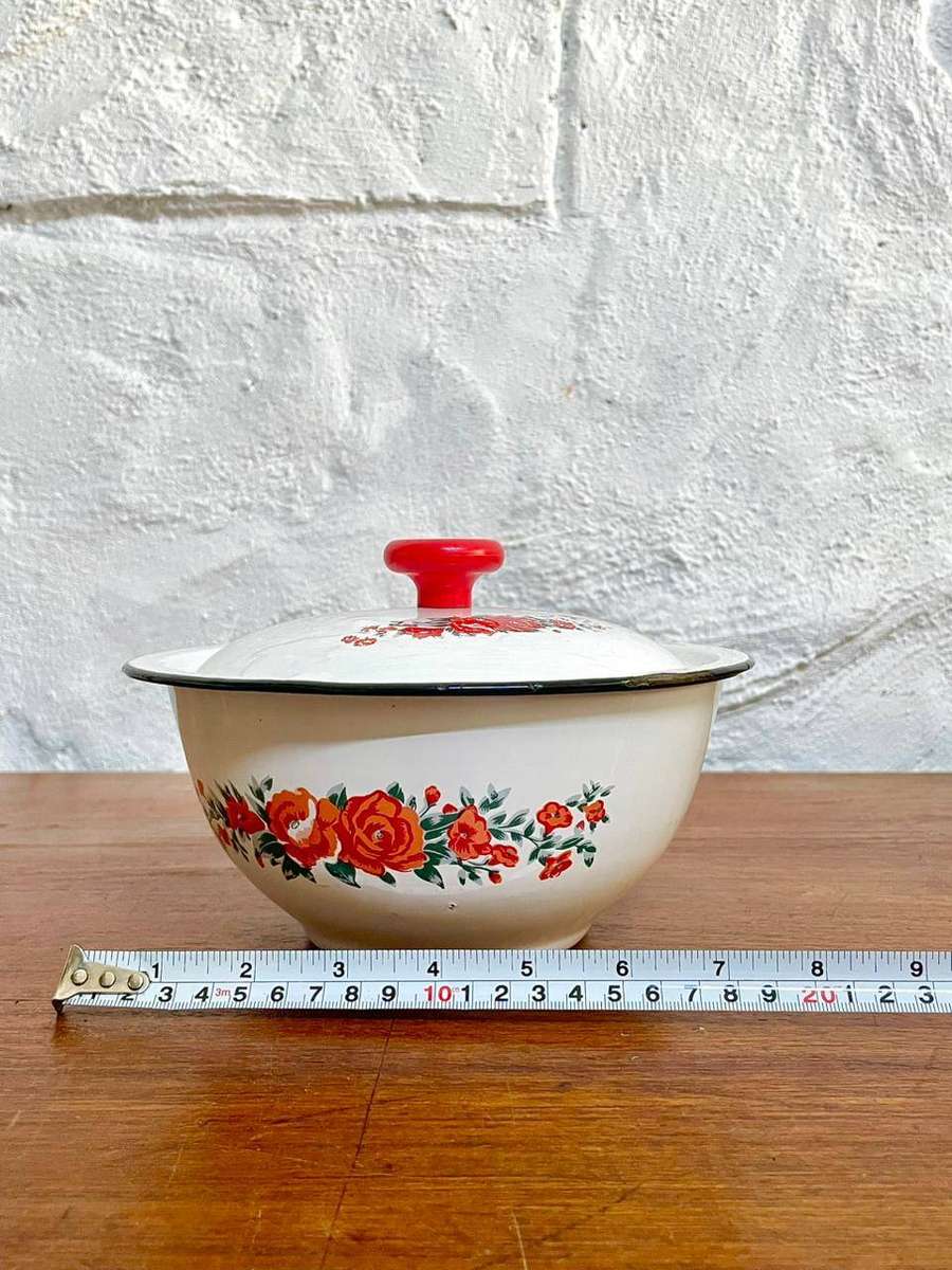 Floral Print enamalware bowl