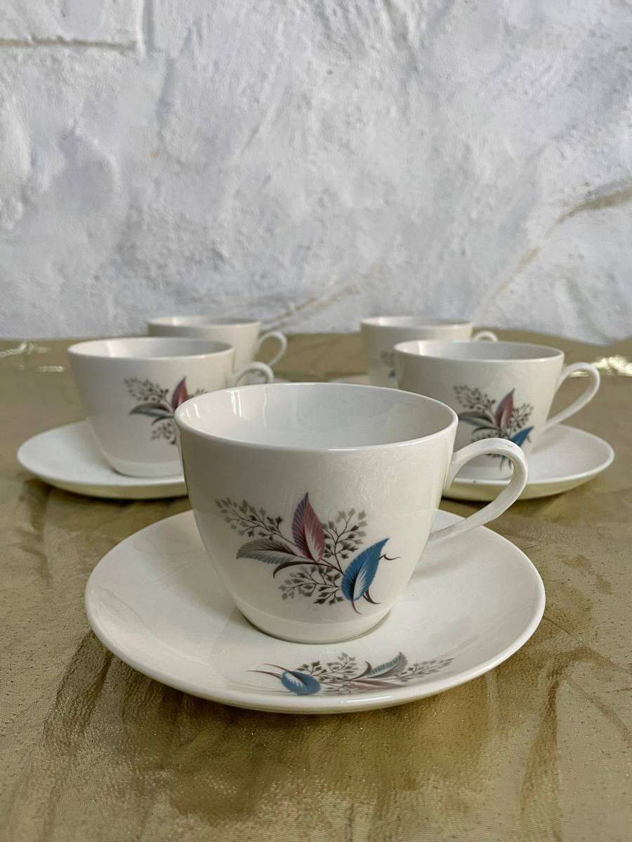 5x Duo Continental China Tea cups & Saucers