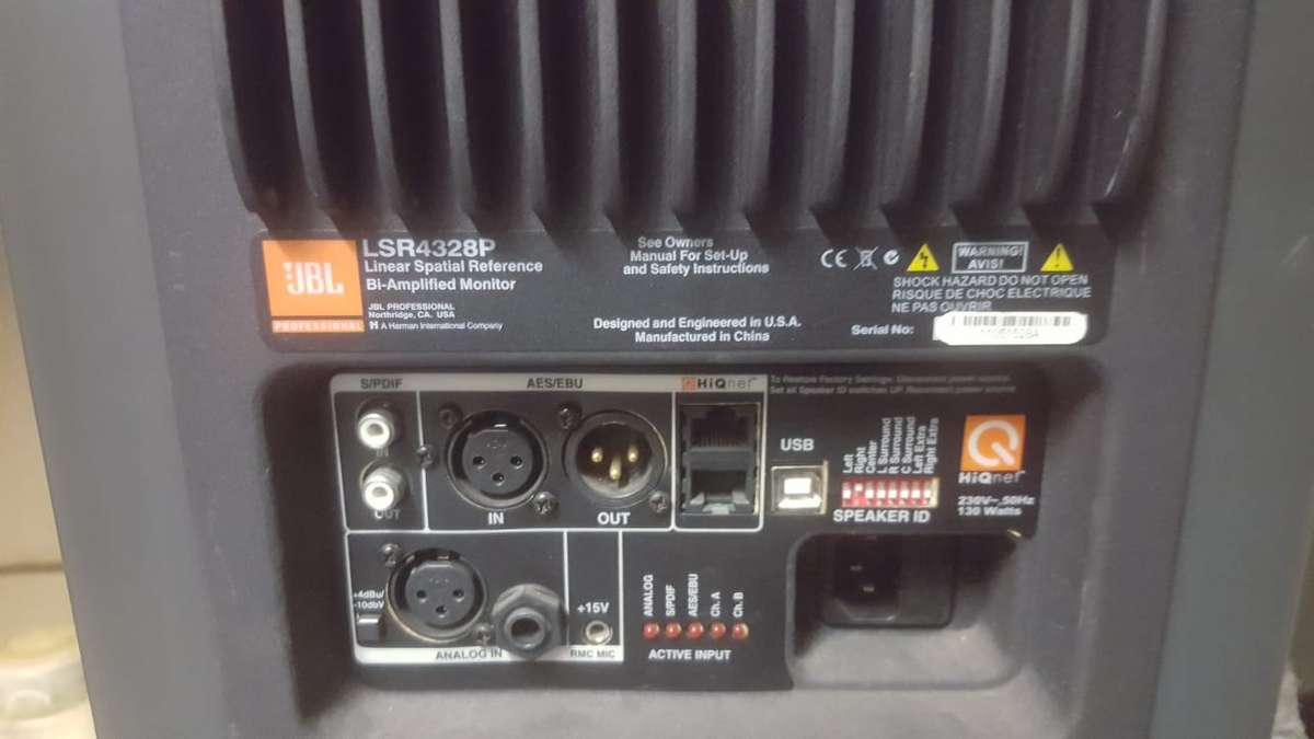 JBL LSR4328P Two-Way 8" Bi-Amplified Studio Monitor