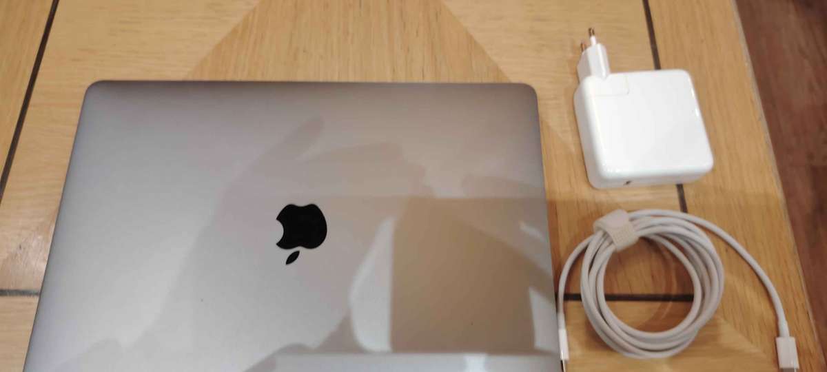 Unleash Power & Elegance with the MacBook Air M1  A Deal Too Good to Miss!