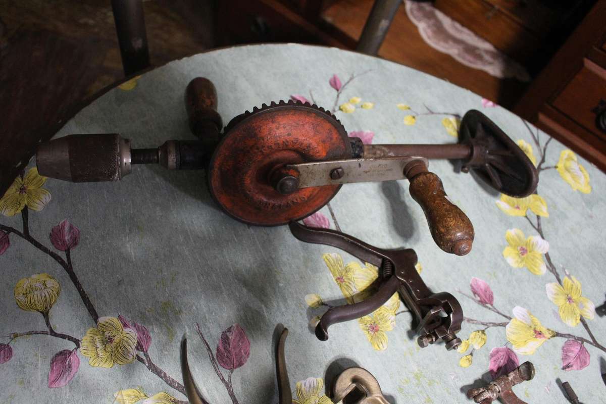 25 Pc Vintage Tools. ALL FOR ONE PRICE!