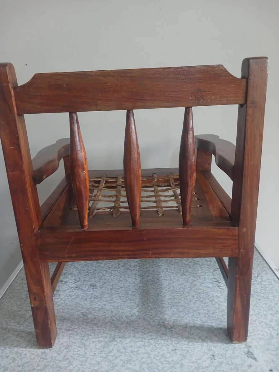 Antique Wood & Leather Kiddies Riempie Chair! See photos.