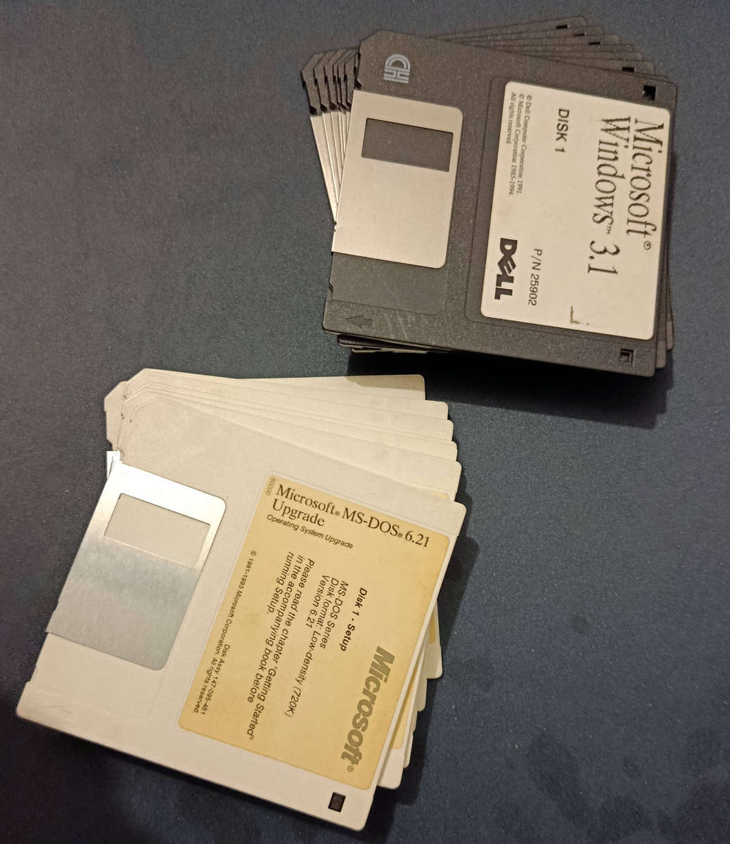 Original Windows 3.1 and Dos 6.21 Stiffies