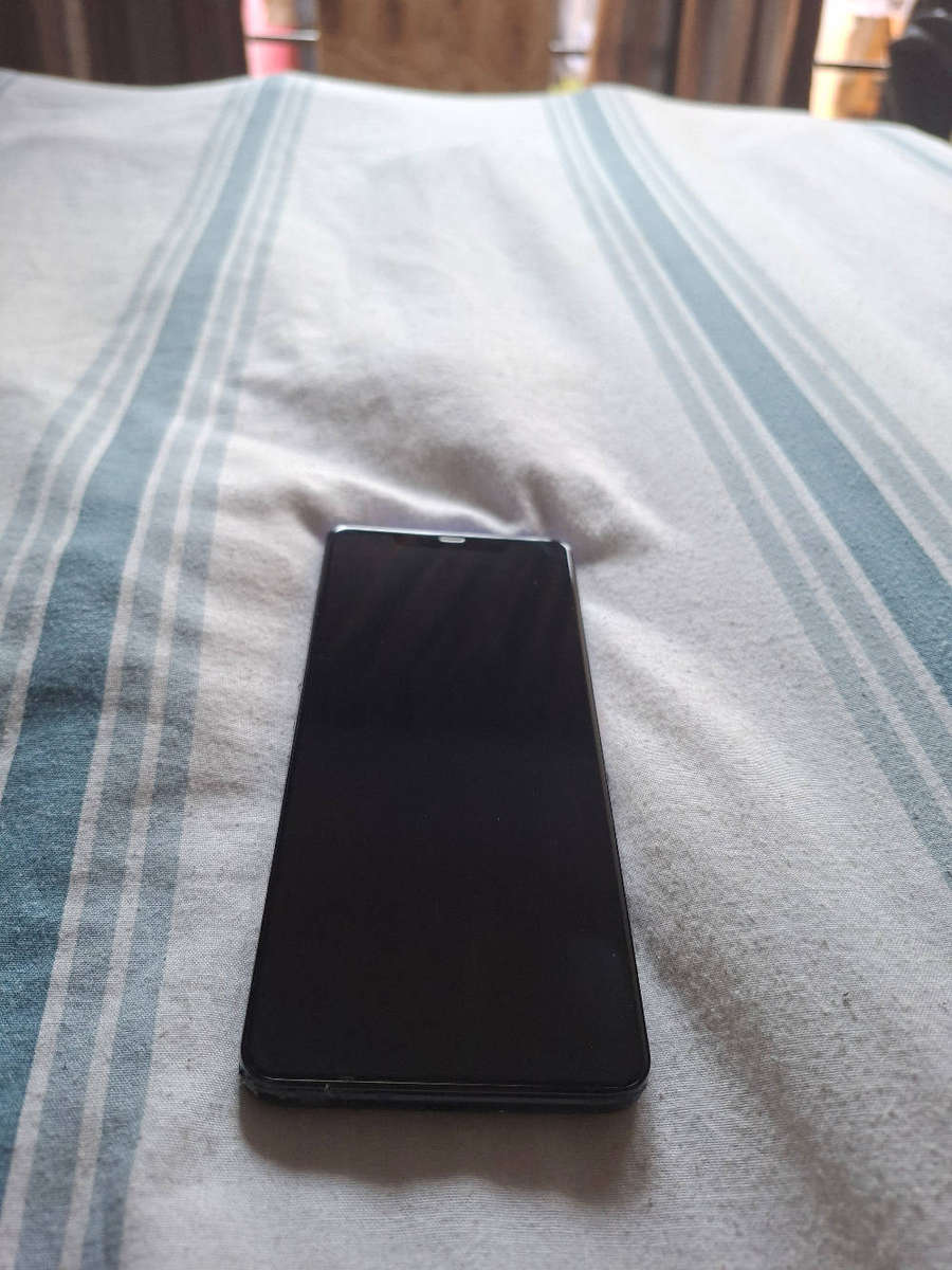 Huawei Mate 20 Pro (128gb +6gb)