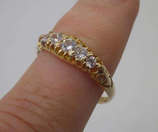 REDUCED!!! 18ct Gold Edwardian Ring set with CZs. Birmingham 1909. Size P 1/2. 2.76 g.