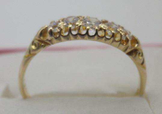 REDUCED!!! 18ct Gold Edwardian Ring set with CZs. Birmingham 1909. Size P 1/2. 2.76 g.