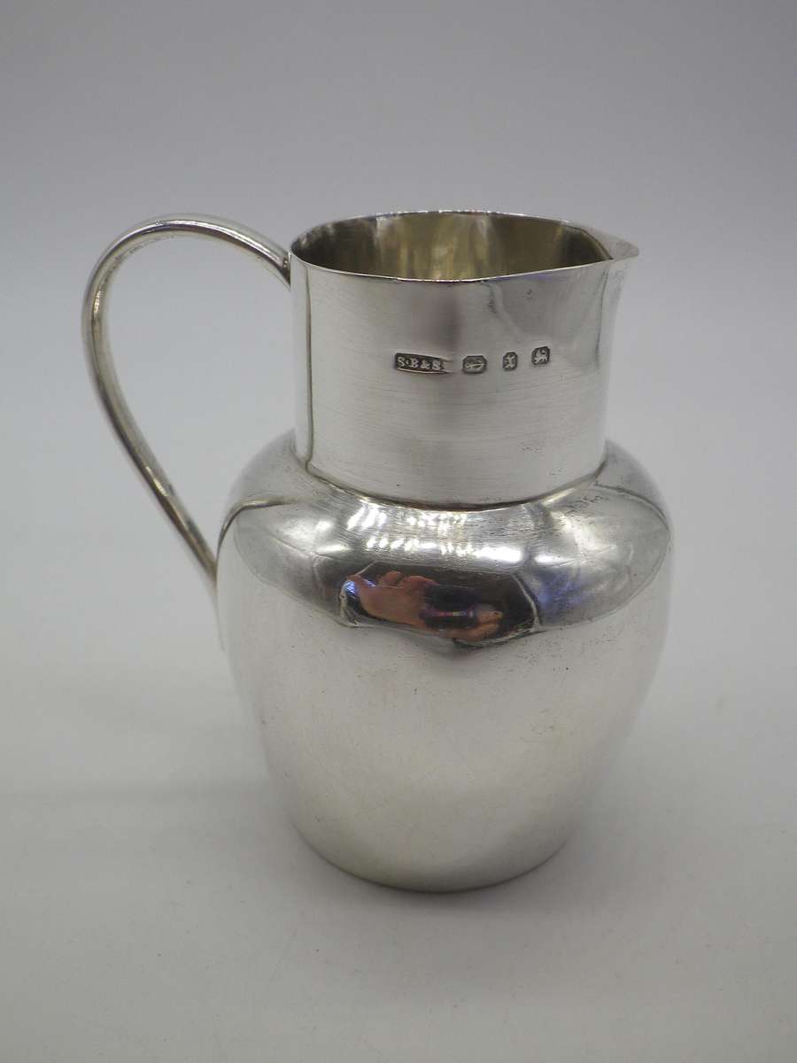 Hallmarked Silver Creamer. Birmingham, 1897. S Blanckensee & son Ltd 7cm. 57g